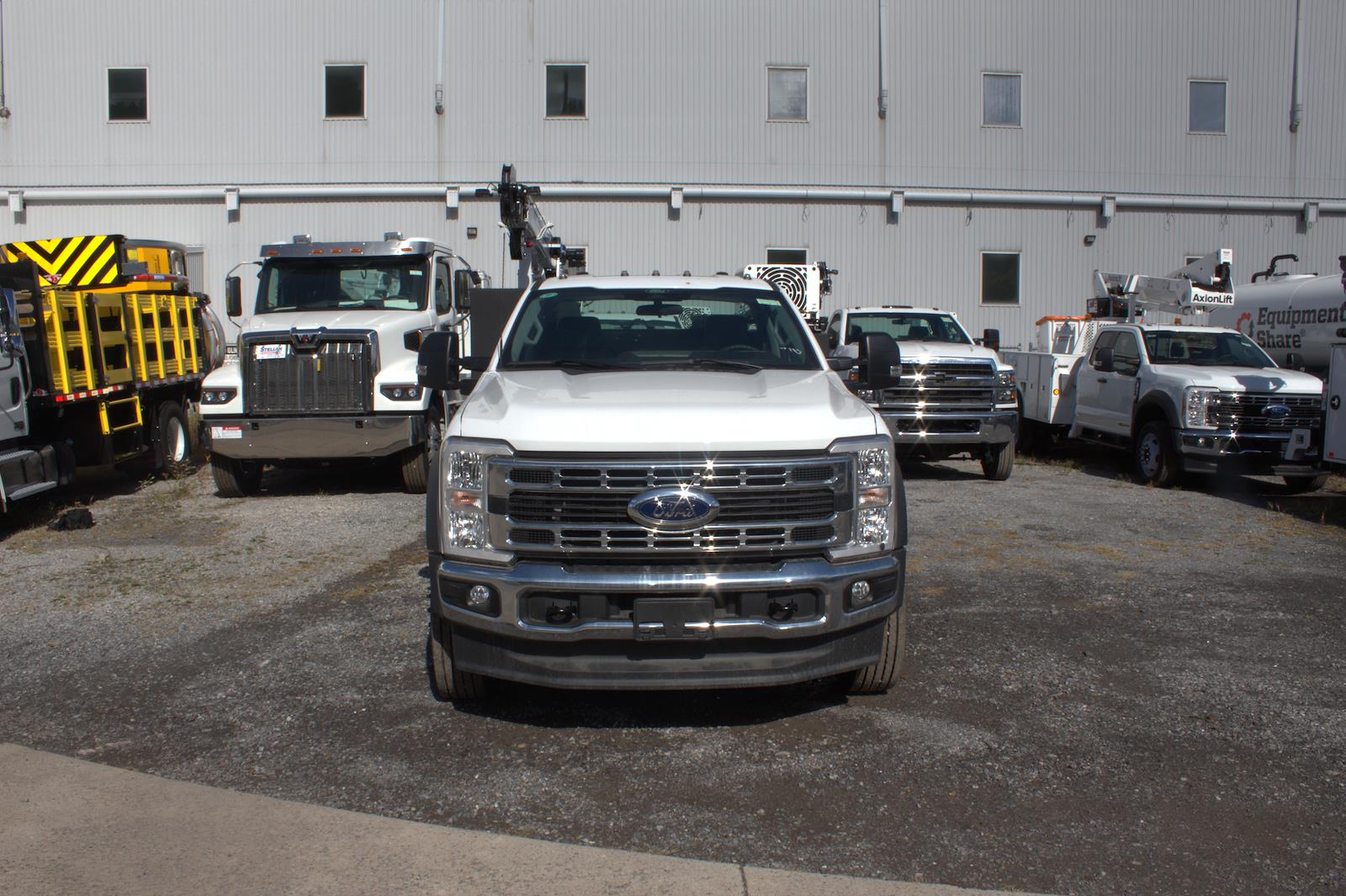 2024 Titan 38 Ford F600 Regular Cab Hollidaysburg, PA. - Image 12
